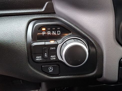 Used 2023 RAM 1500 Big Horn AWD/4WD image 15