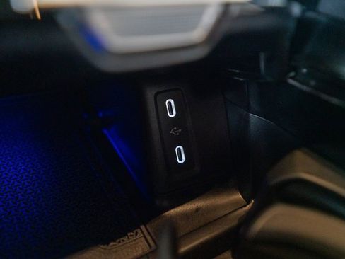 Certified 2025 Mercedes-Benz GLC 300 4MATIC image 16