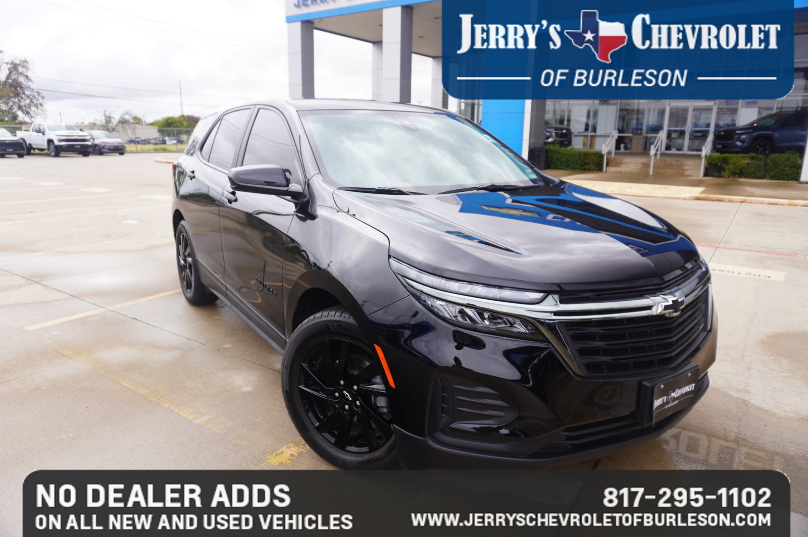 Used 2024 Chevrolet Equinox LS w/ Midnight Edition FWD image 2