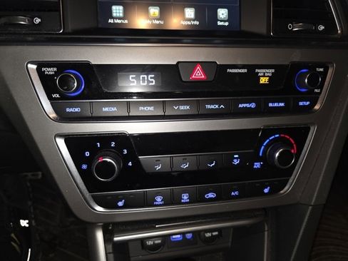 Used 2017 Hyundai Sonata Sport 2.0T w/ Winter Weather Package image 8