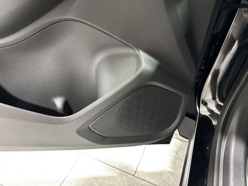 New 2026 Chevrolet TrailBlazer LT w/ Midnight Edition FWD image 25