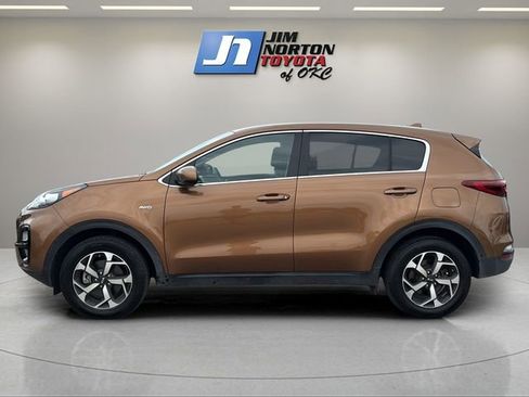 Used 2021 Kia Sportage LX AWD/4WD image 8