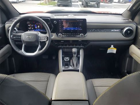 Used 2025 Chevrolet Colorado ZR2 w/ ZR2 Bison Edition image 15