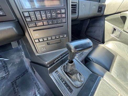 Used 1993 Cadillac Allante FWD image 22