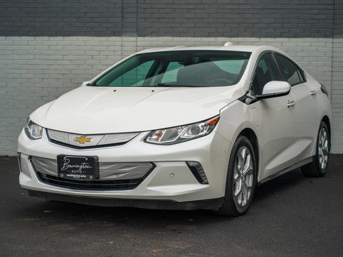 Used 2018 Chevrolet Volt Premier w/ Driver Confidence Package FWD image 1