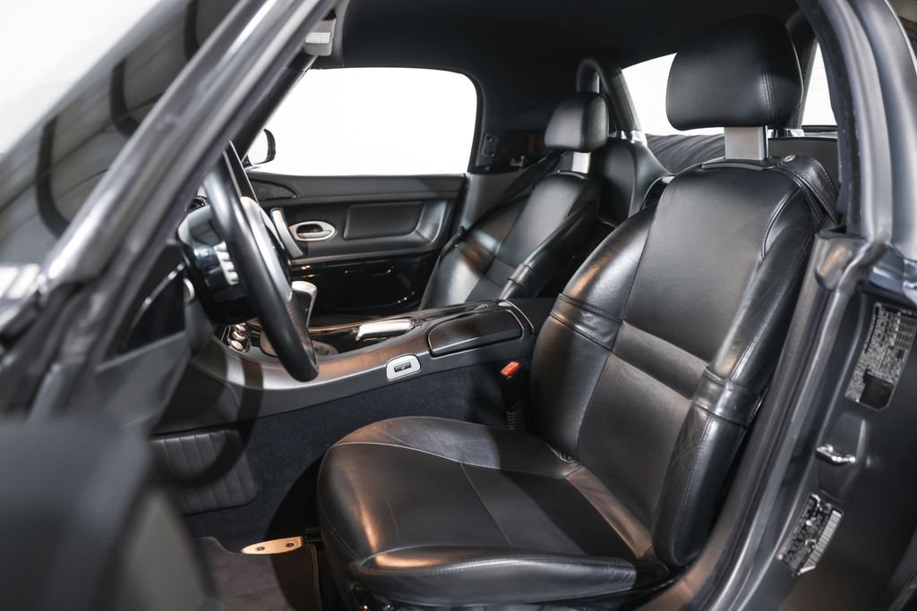 Used 2002 BMW Z8 RWD image 21