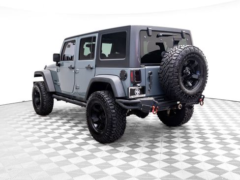 Used 2014 Jeep Wrangler Unlimited Sport AWD/4WD image 3