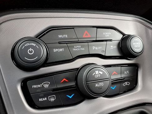 Used 2023 Dodge Challenger R/T w/ Blacktop Package image 32