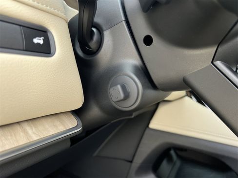 New 2026 Nissan Armada Platinum image 10