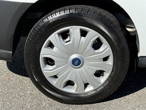 Used 2020 Ford Transit Connect XL image 23