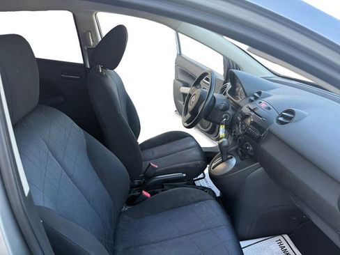 Used 2012 MAZDA MAZDA2 Sport FWD image 15