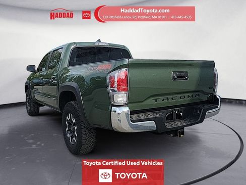 Certified 2022 Toyota Tacoma TRD Off-Road AWD/4WD image 3