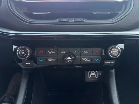 New 2026 Jeep Compass Trailhawk w/ Sun, Sound & Navigation Group AWD/4WD image 25