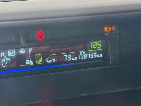 Used 2013 Toyota Prius V Three FWD image 21