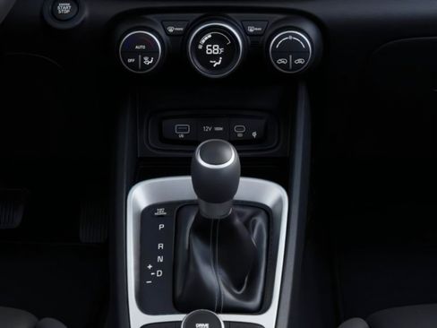 New 2026 Hyundai Venue SEL image 16