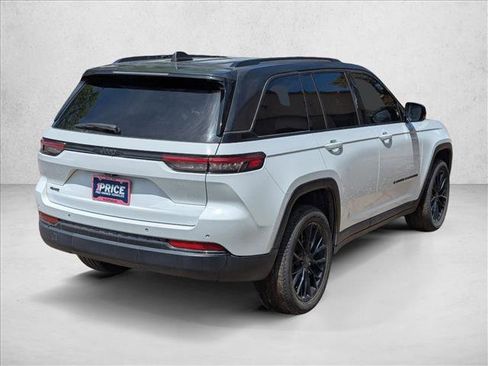 Used 2022 Jeep Grand Cherokee Limited 4xe AWD/4WD image 5