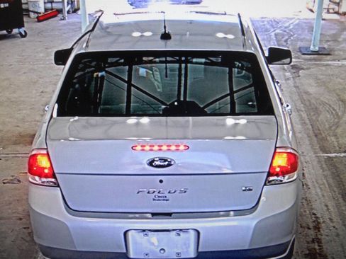 Used 2008 Ford Focus SE image 24