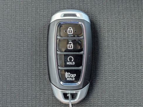 Used 2024 Hyundai Venue SEL FWD image 34