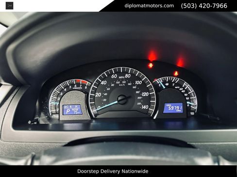Used 2013 Toyota Camry SE FWD image 31