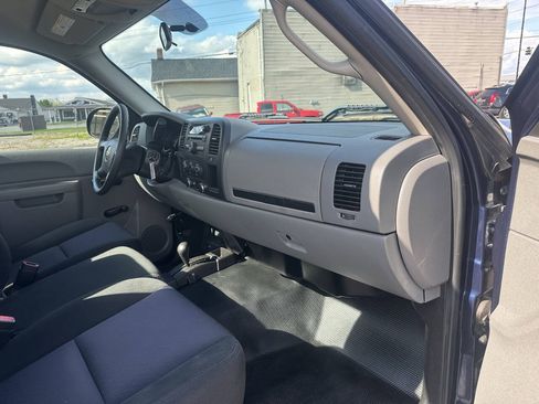 Used 2011 Chevrolet Silverado 1500 W/T w/ LS Package AWD/4WD image 25