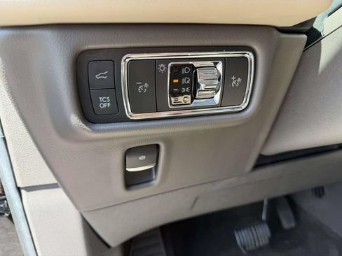Used 2022 Lincoln Nautilus Reserve AWD/4WD image 20