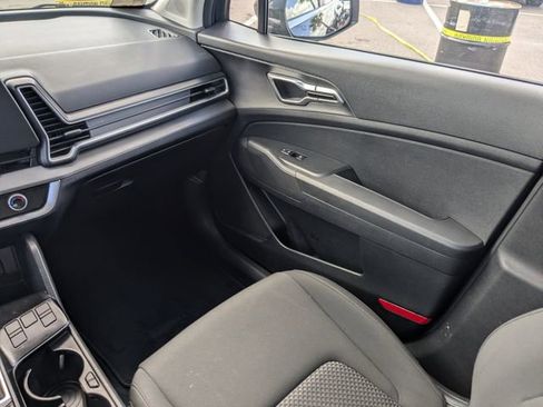 Certified 2024 Kia Sportage LX image 21