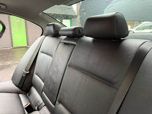 Used 2008 BMW 335xi Sedan image 14