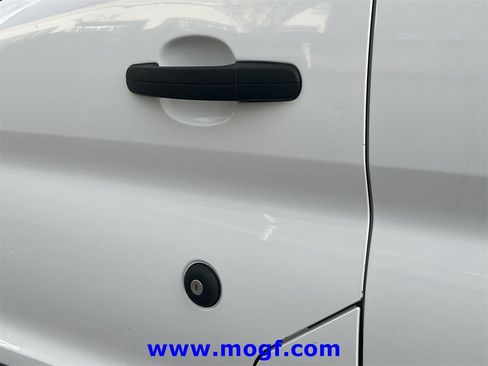 Used 2023 Ford Transit 350 XLT image 27