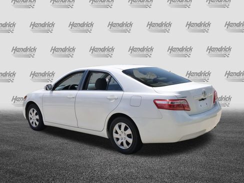 Used 2009 Toyota Camry LE FWD image 7