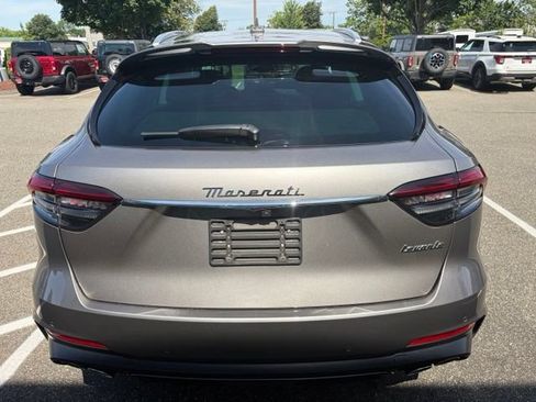 Used 2022 Maserati Levante Modena AWD/4WD image 7