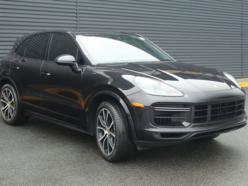 Used 2019 Porsche Cayenne Turbo AWD/4WD image 10