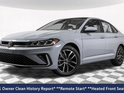 Used 2026 Volkswagen Jetta SE FWD image 2