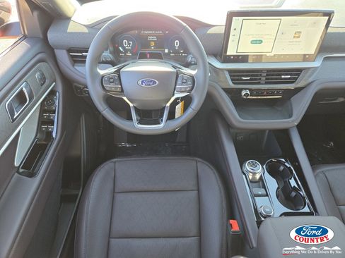 New 2026 Ford Explorer Platinum image 10