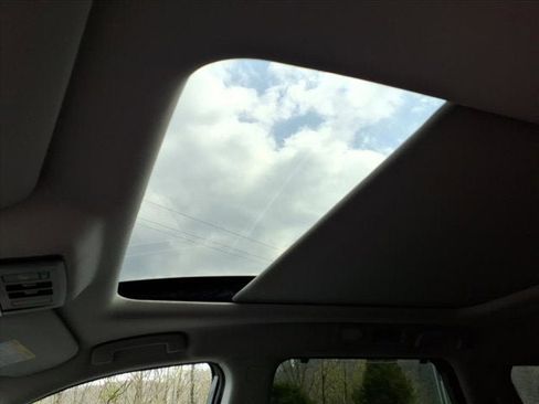 New 2026 Nissan Pathfinder Platinum image 6