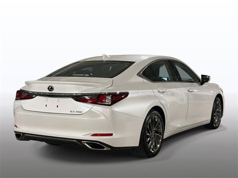 Used 2025 Lexus ES 350 Luxury w/ Technology Package image 10