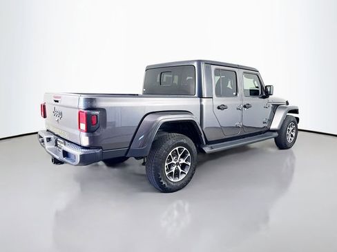 Used 2024 Jeep Gladiator Sport AWD/4WD image 7