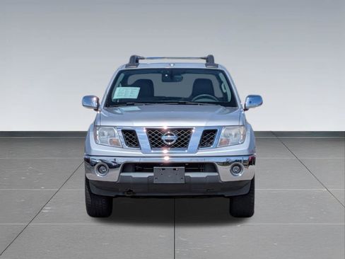 Used 2012 Nissan Frontier SL w/ Moonroof Pkg AWD/4WD image 8