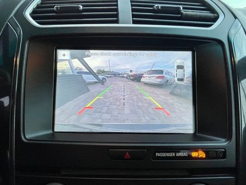 Used 2017 Ford Explorer XLT w/ Equipment Group 201A image 17