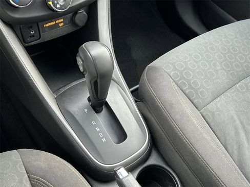 Used 2018 Chevrolet Trax LS image 22