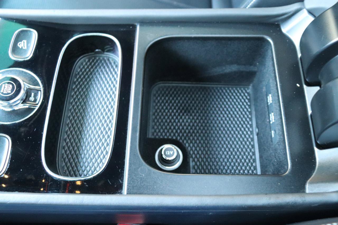 Used 2018 Bentley Bentayga AWD/4WD image 56