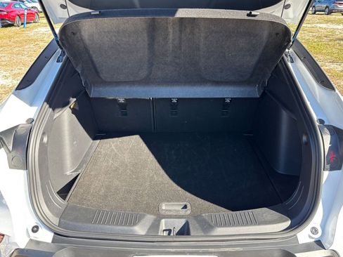 Used 2025 Buick Envista Preferred image 31