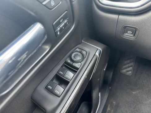 Used 2022 GMC Sierra 1500 AT4 w/ AT4 Premium Package AWD/4WD image 27