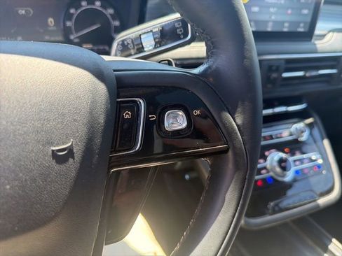 Used 2022 Lincoln Corsair AWD w/ Premium Package image 41