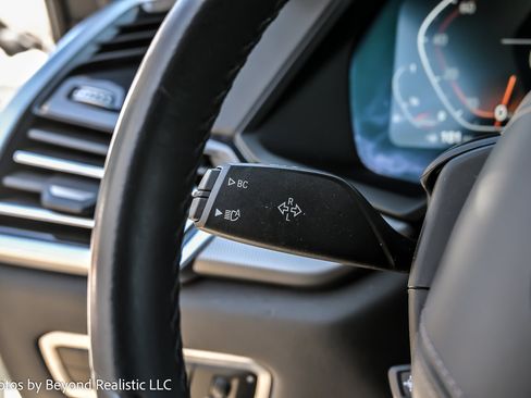 Used 2022 BMW X6 xDrive40i w/ Premium Package image 38