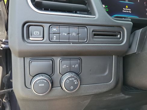 Used 2024 Chevrolet Tahoe Premier image 18