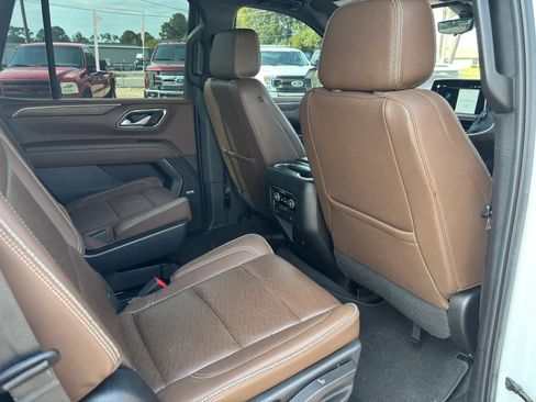 Used 2022 Chevrolet Tahoe High Country AWD/4WD image 19