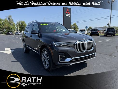 Used 2021 BMW X7 xDrive40i w/ Cold Weather Package image 4