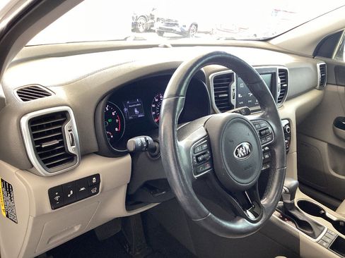 Used 2019 Kia Sportage EX w/ EX Technology Package FWD image 8