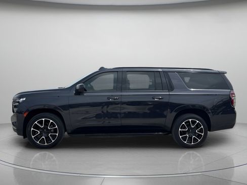 Used 2023 Chevrolet Suburban RST RWD image 5