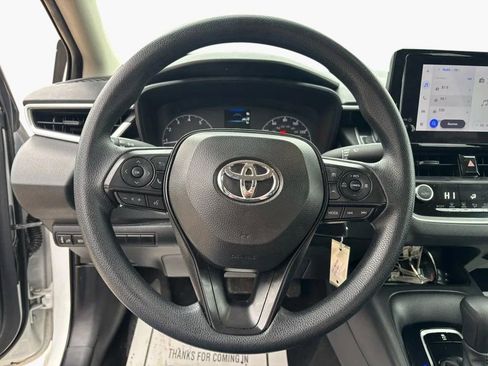 Used 2024 Toyota Corolla LE image 12